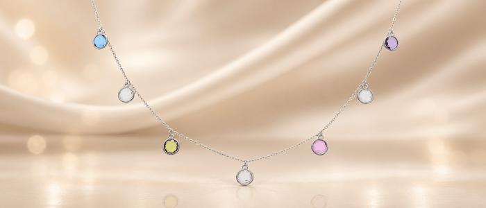 colgante con piedras de diferentes colores